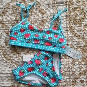 Cat & jack s(6/6x) girls strawberry swimsuit